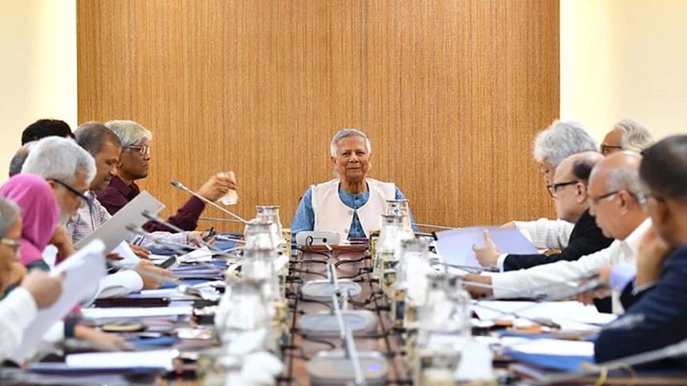 2025/বৈঠকে বসেছে উপদেষ্টা পরিষদ, আলোচনায় জুলাই সনদ ও গণভোট.jpg